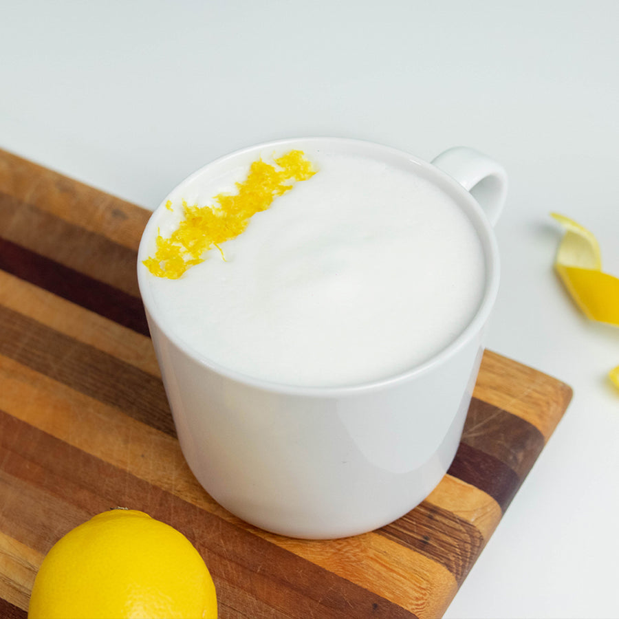 White hot chocolate and marshmallow gift set